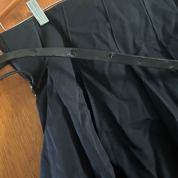 Burberry women’s kilt skirt - Picture 9 of 9